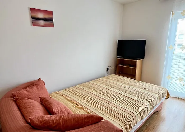 Apartments Monika Bibinje